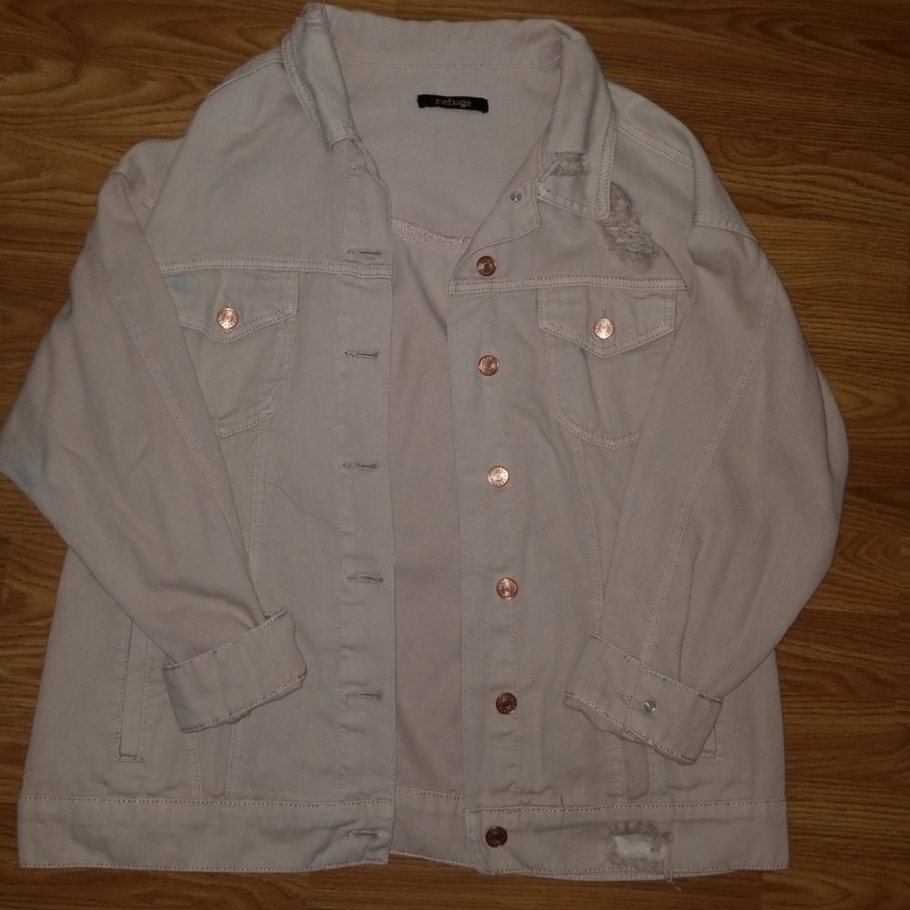 Lightweight denim jacket